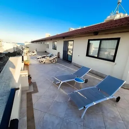 Aloe Vera Penthouse Corner * Is-Sellum