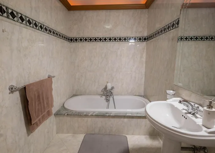 Aloe Vera Penthouse Corner * Is-Sellum