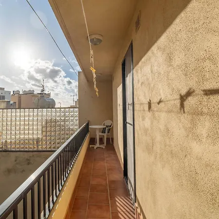 Aloe Vera Penthouse Corner Apartment *