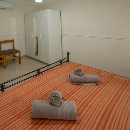 Aloe Vera Penthouse Corner * Is-Sellum