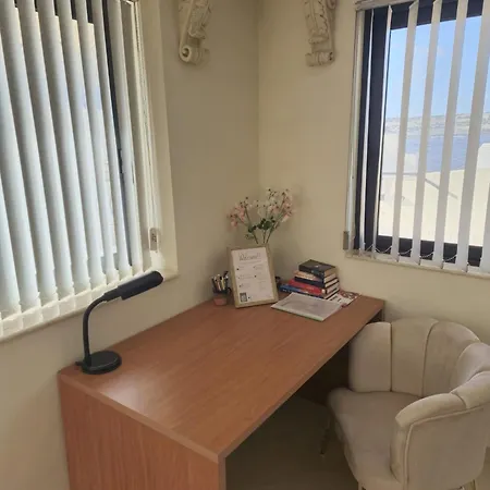 Aloe Vera Penthouse Corner Apartment *