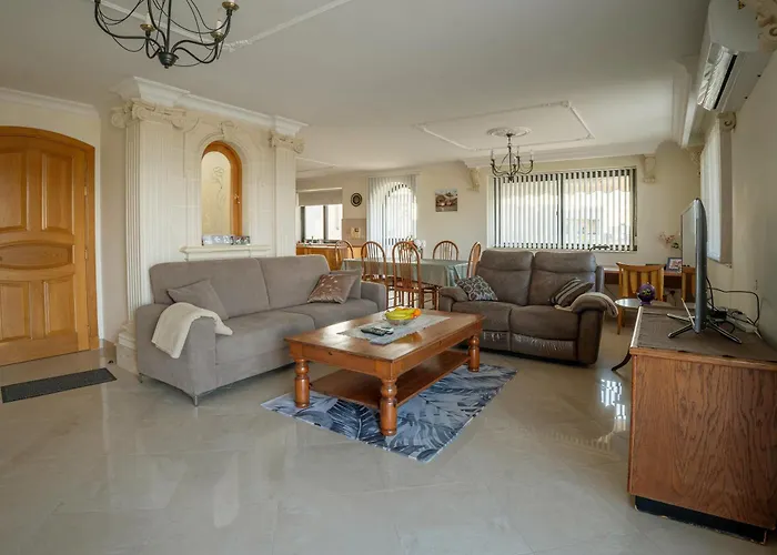 Aloe Vera Penthouse Corner 아파트