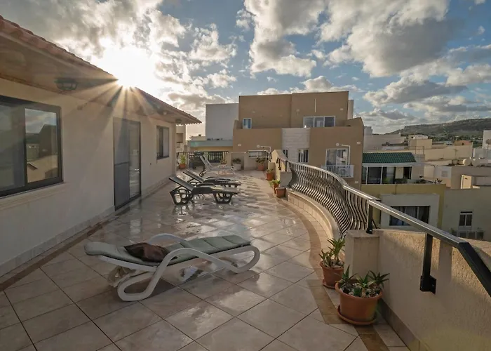 Aloe Vera Penthouse Corner Is-Sellum